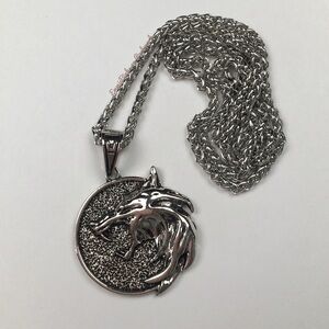 New Unisex The Witcher Silver Wolf Medallion Pendant Necklace